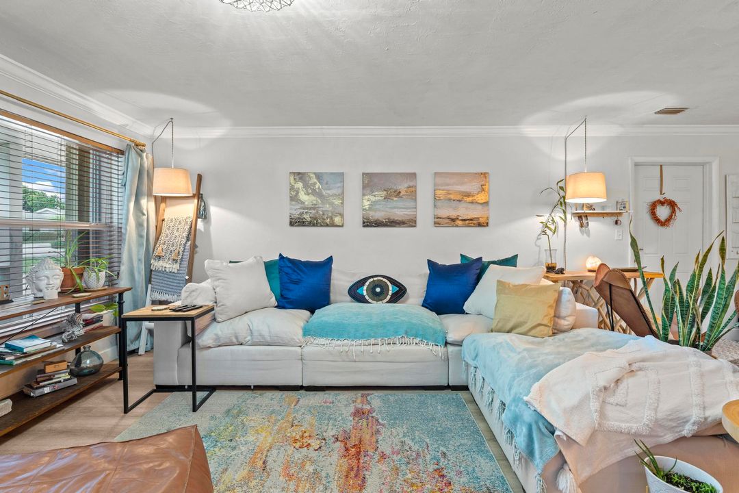 En Venta: $785,000 (3 camas, 3 baños, 1648 Pies cuadrados)