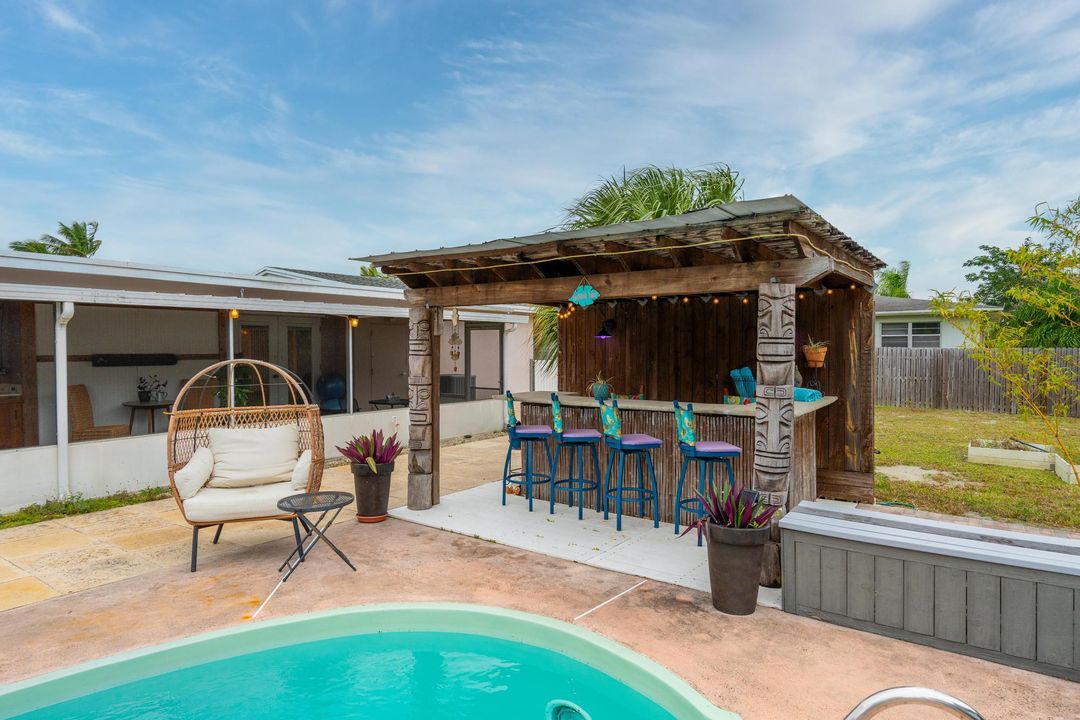 En Venta: $785,000 (3 camas, 3 baños, 1648 Pies cuadrados)