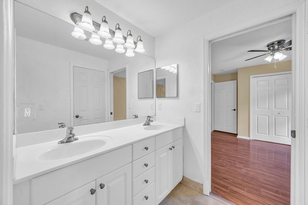 For Rent: $3,000 (4 beds, 3 baths, 2371 Square Feet)