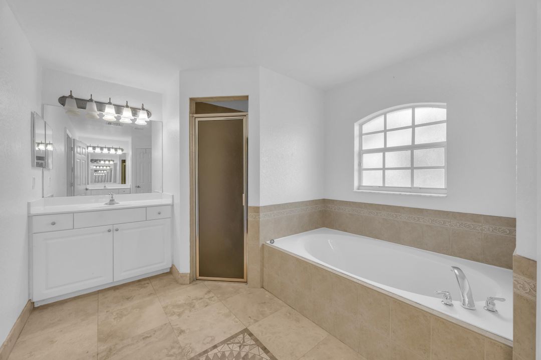 For Rent: $3,000 (4 beds, 3 baths, 2371 Square Feet)