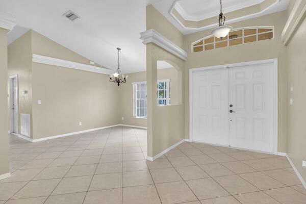 For Rent: $3,000 (4 beds, 3 baths, 2371 Square Feet)