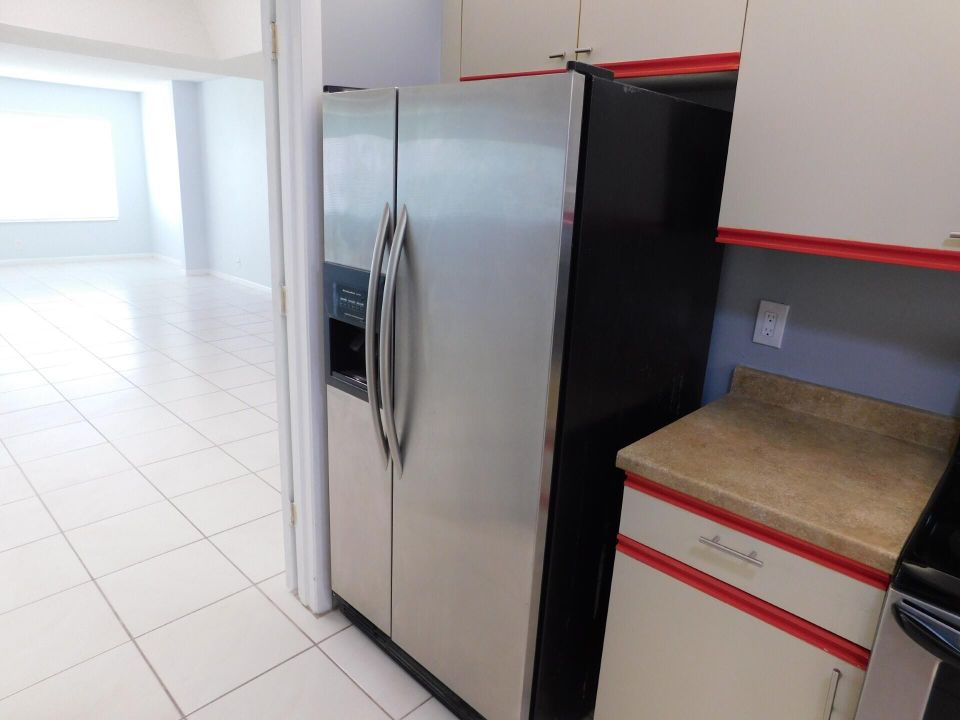 待售: $116,500 (2 贝兹, 2 浴室, 1400 平方英尺)