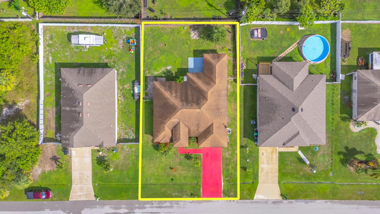 For Rent: $3,000 (4 beds, 3 baths, 2371 Square Feet)