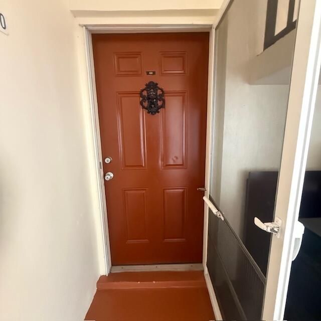 For Sale: $120,000 (1 beds, 1 baths, 600 Square Feet)