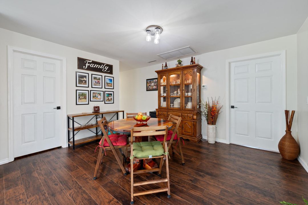 For Sale: $705,000 (4 beds, 2 baths, 1976 Square Feet)