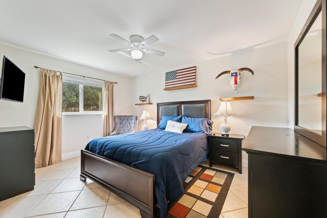 For Sale: $705,000 (4 beds, 2 baths, 1976 Square Feet)