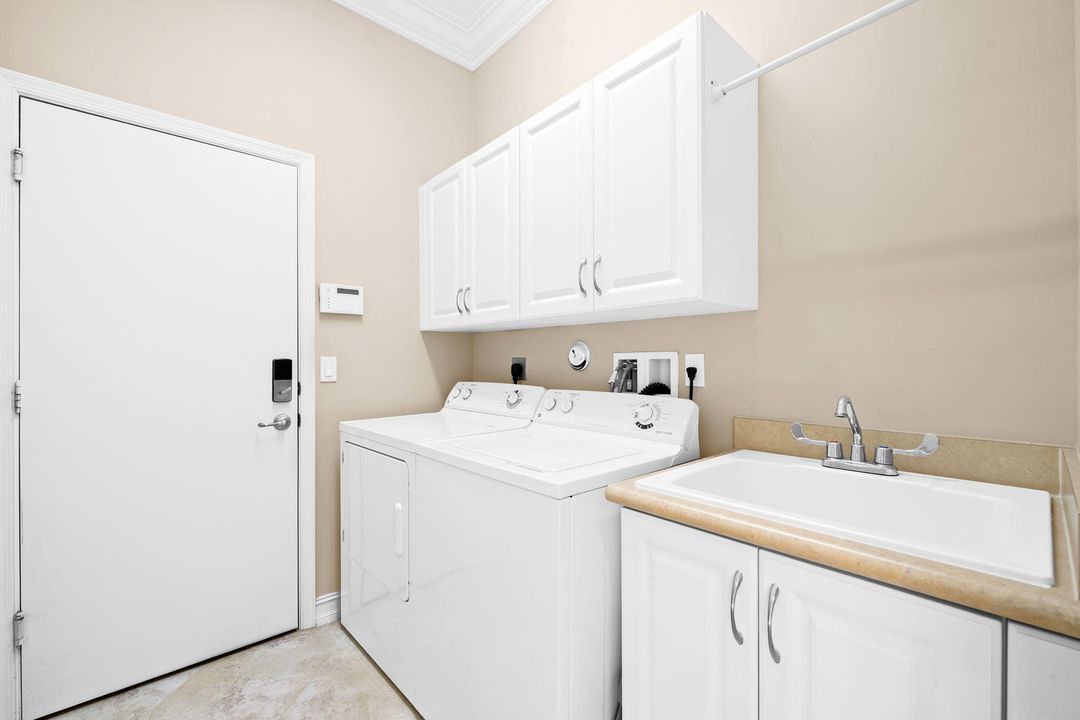 En Venta: $599,000 (2 camas, 2 baños, 1782 Pies cuadrados)