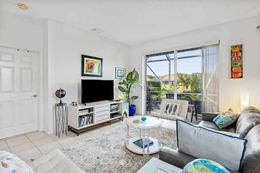 En Venta: $425,000 (3 camas, 2 baños, 1580 Pies cuadrados)