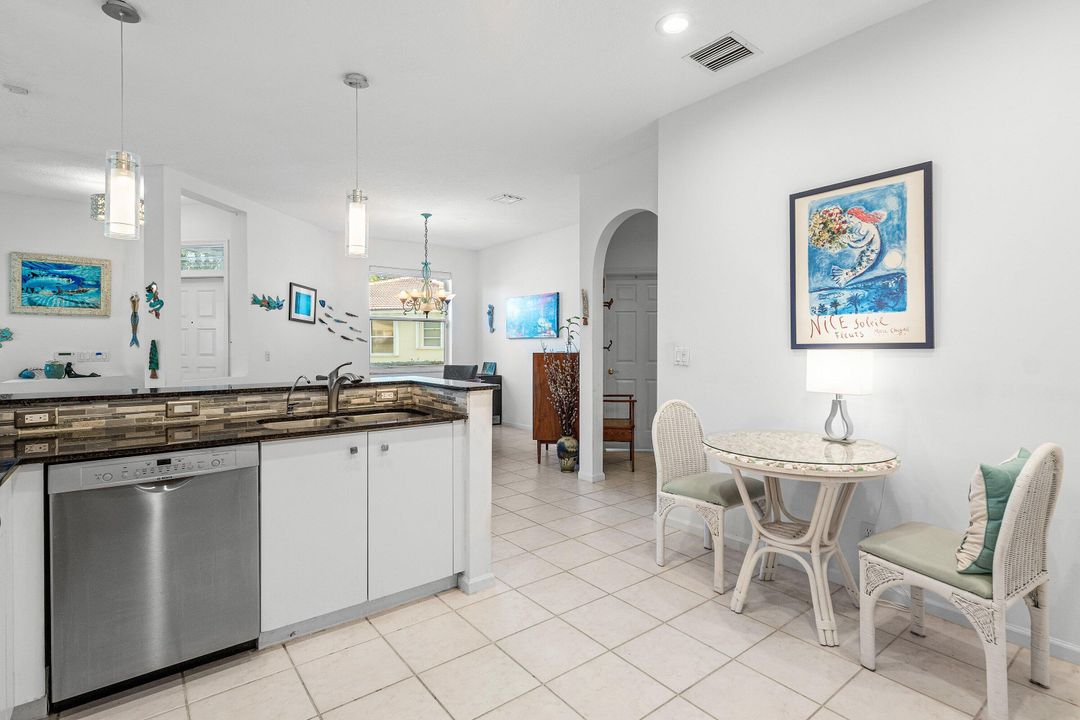 En Venta: $425,000 (3 camas, 2 baños, 1580 Pies cuadrados)