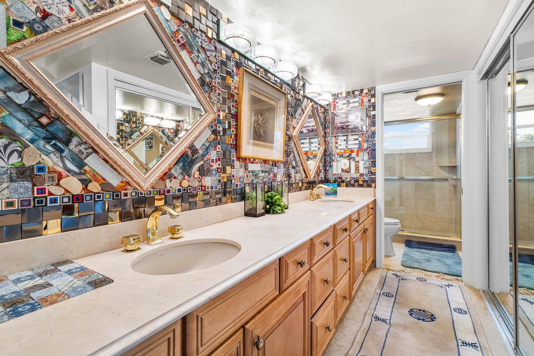 For Sale: $999,000 (3 beds, 2 baths, 1978 Square Feet)