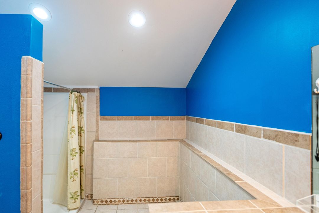 На продажу: $350,000 (2 спален, 2 ванн, 1770 Квадратных фут)