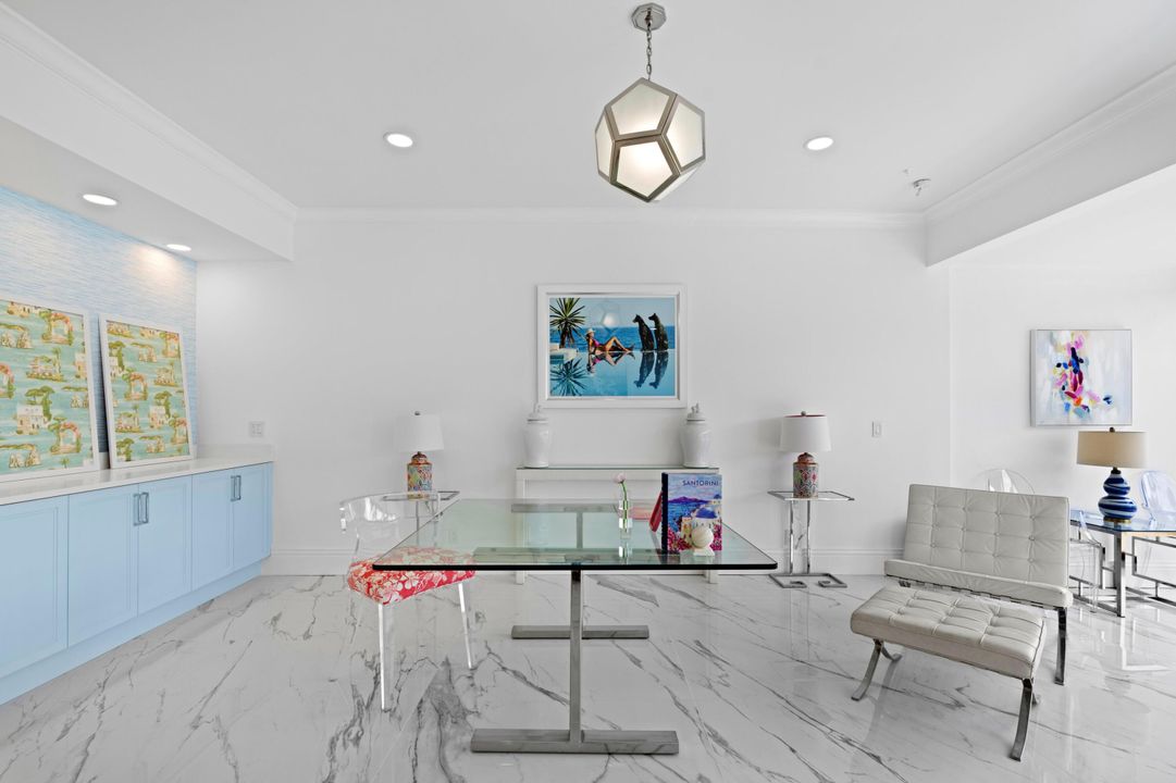 For Sale: $989,000 (3 beds, 3 baths, 2519 Square Feet)