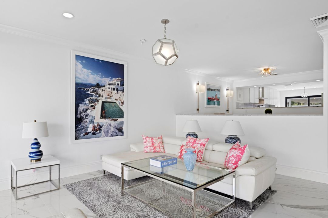 For Sale: $989,000 (3 beds, 3 baths, 2519 Square Feet)