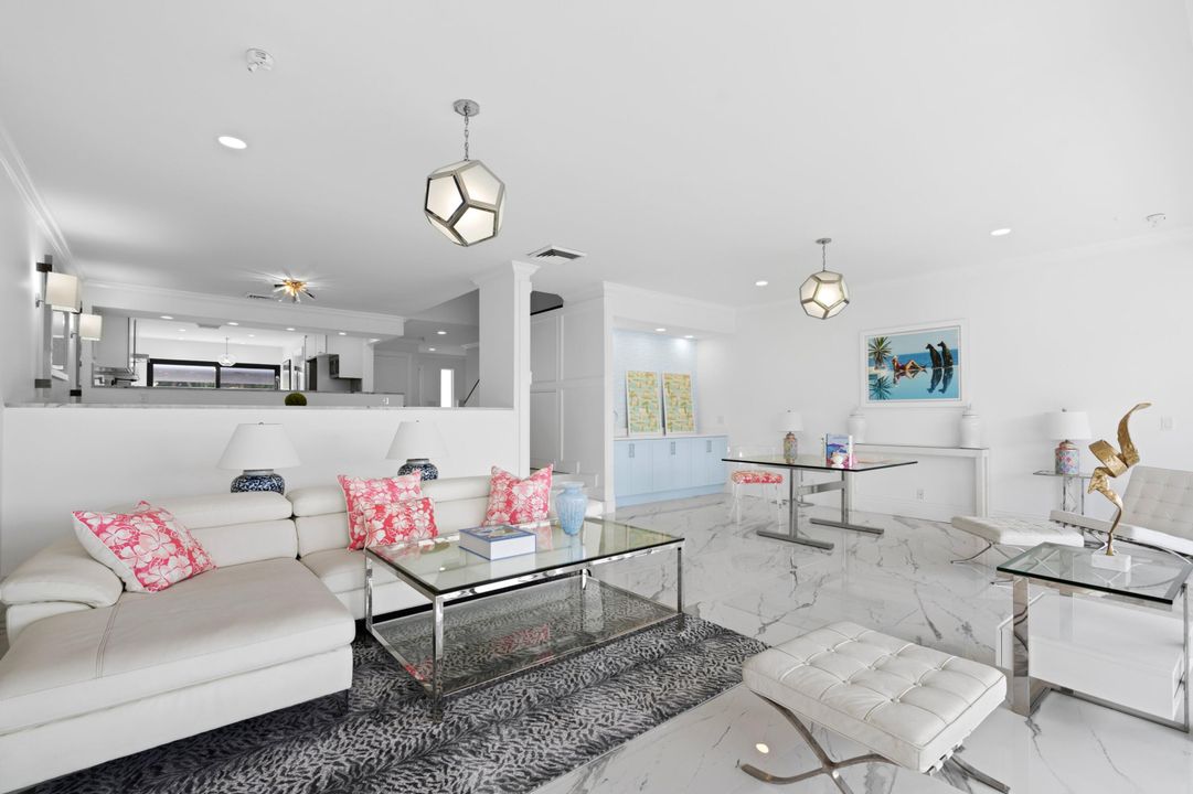 For Sale: $989,000 (3 beds, 3 baths, 2519 Square Feet)