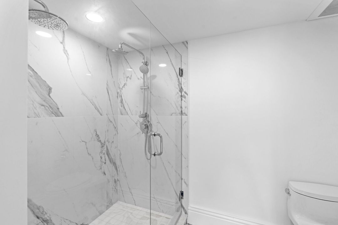 For Sale: $989,000 (3 beds, 3 baths, 2519 Square Feet)