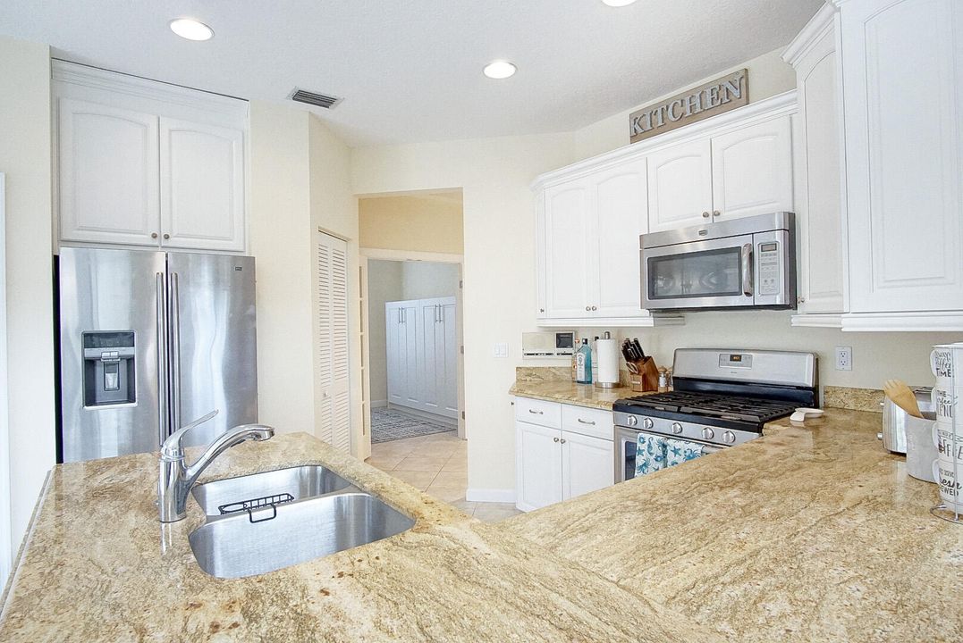 En Renta: $12,500 (3 camas, 2 baños, 2146 Pies cuadrados)