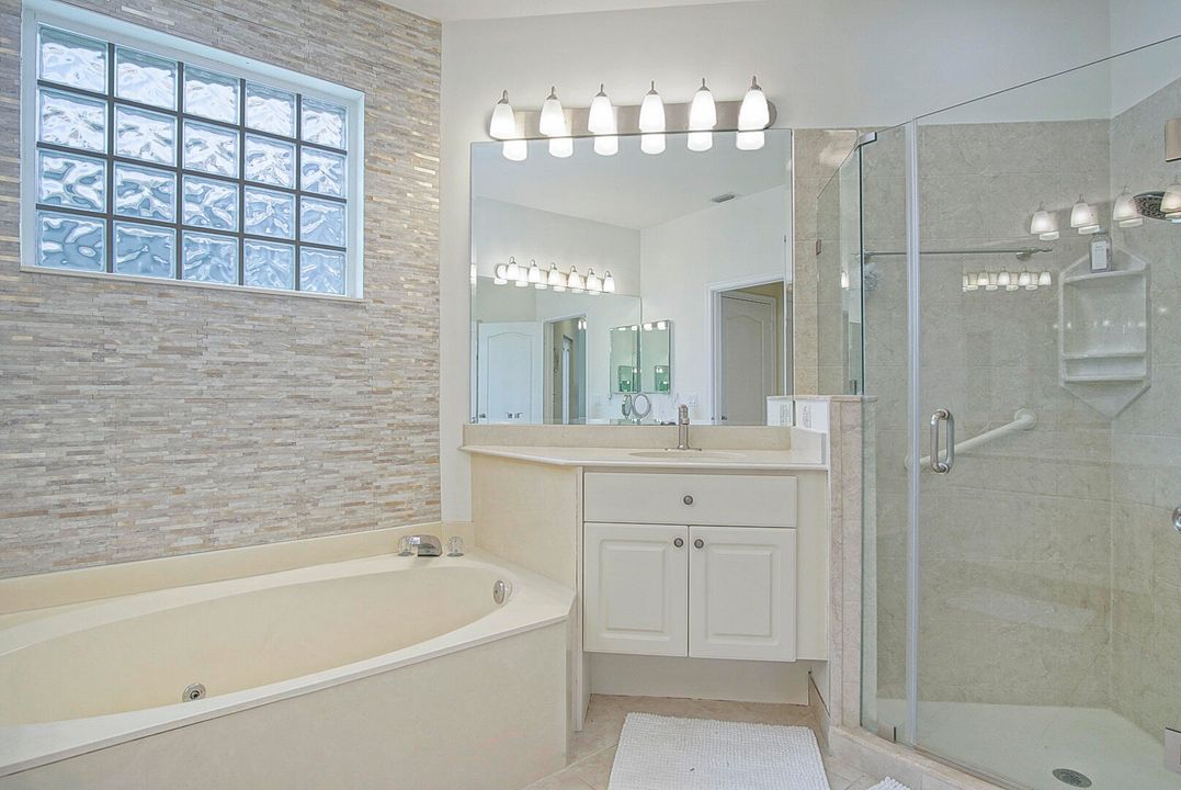 En Renta: $12,500 (3 camas, 2 baños, 2146 Pies cuadrados)