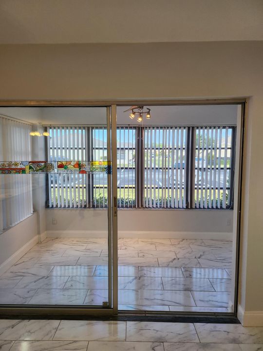 For Rent: $1,750 (1 beds, 2 baths, 1068 Square Feet)