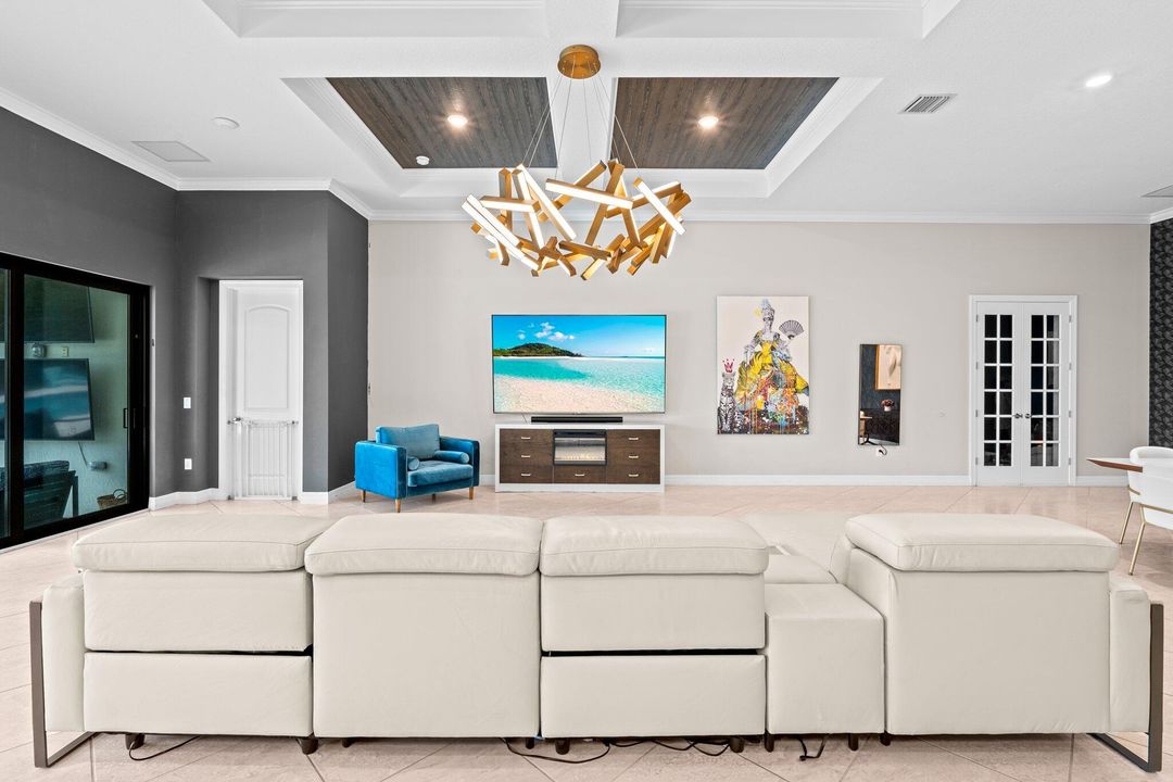 For Sale: $950,000 (3 beds, 3 baths, 2851 Square Feet)