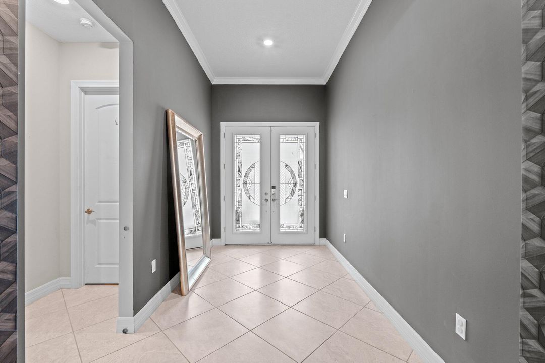 For Sale: $950,000 (3 beds, 3 baths, 2851 Square Feet)