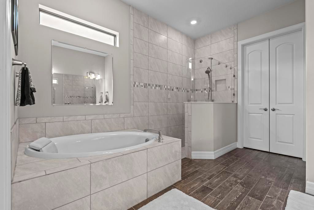 For Sale: $950,000 (3 beds, 3 baths, 2851 Square Feet)