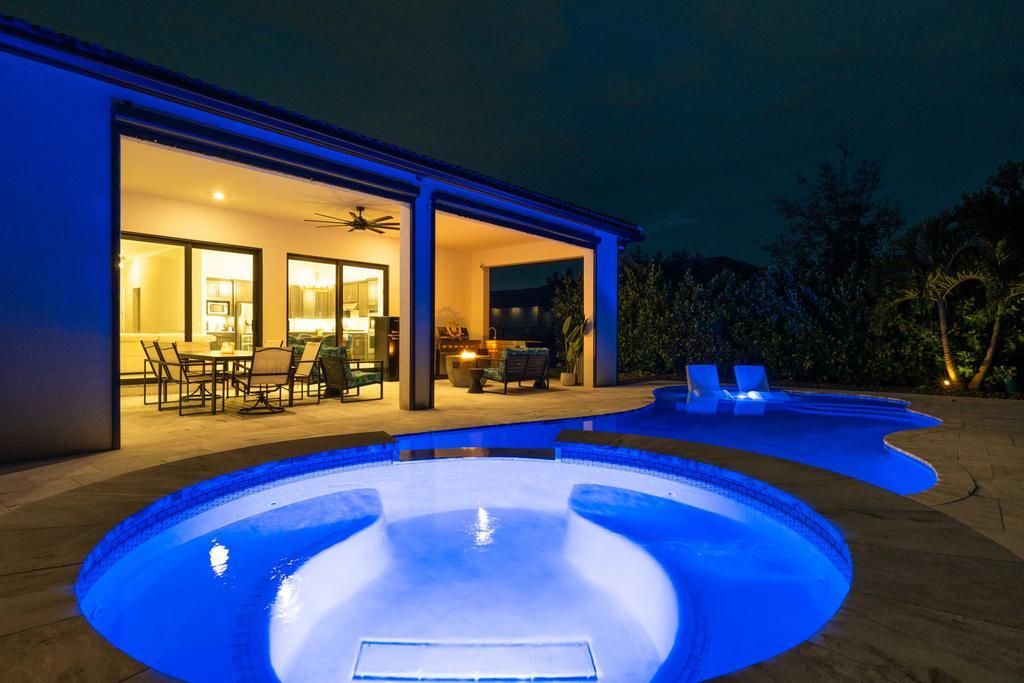 For Sale: $950,000 (3 beds, 3 baths, 2851 Square Feet)