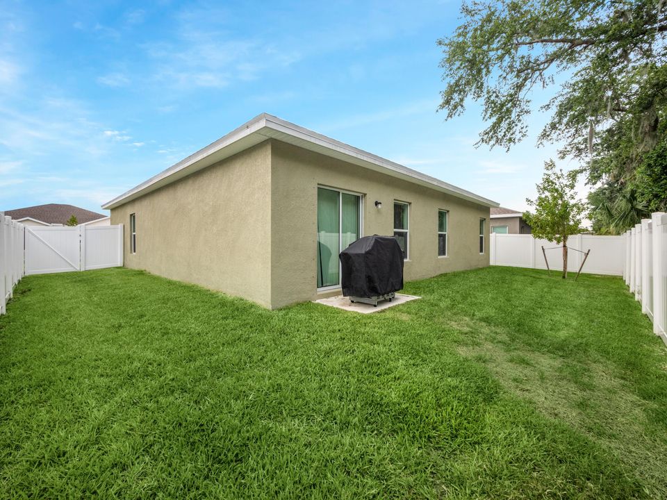 待售: $320,000 (3 贝兹, 2 浴室, 1460 平方英尺)