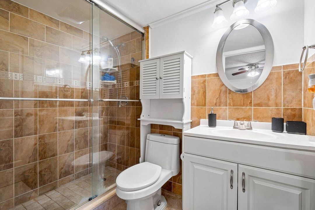 For Rent: $2,300 (2 beds, 2 baths, 1328 Square Feet)