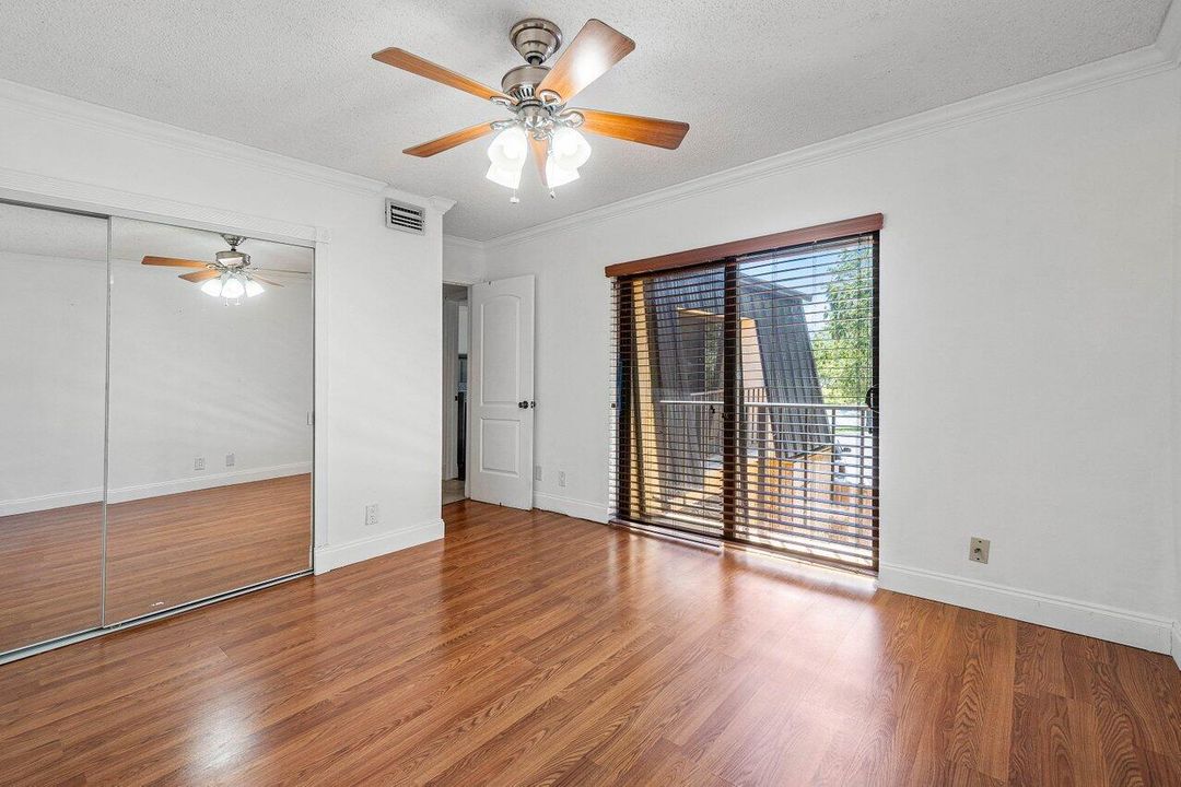 For Rent: $2,300 (2 beds, 2 baths, 1328 Square Feet)