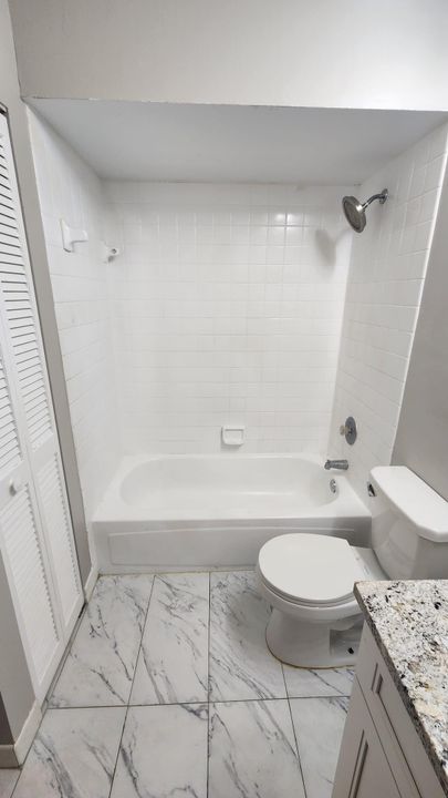 合同活跃: $2,600 (3 贝兹, 2 浴室, 1458 平方英尺)