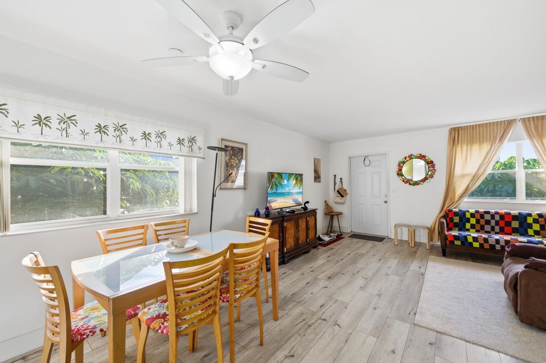 For Sale: $89,000 (1 beds, 1 baths, 720 Square Feet)