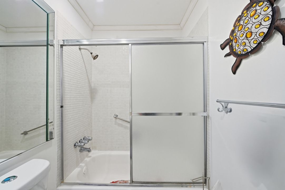 For Sale: $89,000 (1 beds, 1 baths, 720 Square Feet)