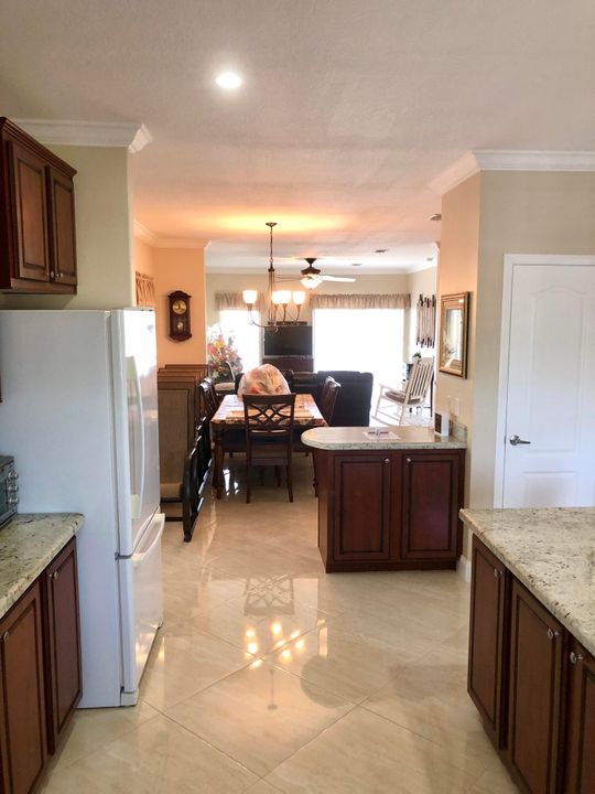 На продажу: $395,000 (2 спален, 2 ванн, 1536 Квадратных фут)