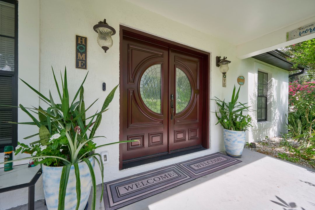 En Venta: $599,900 (4 camas, 2 baños, 1800 Pies cuadrados)