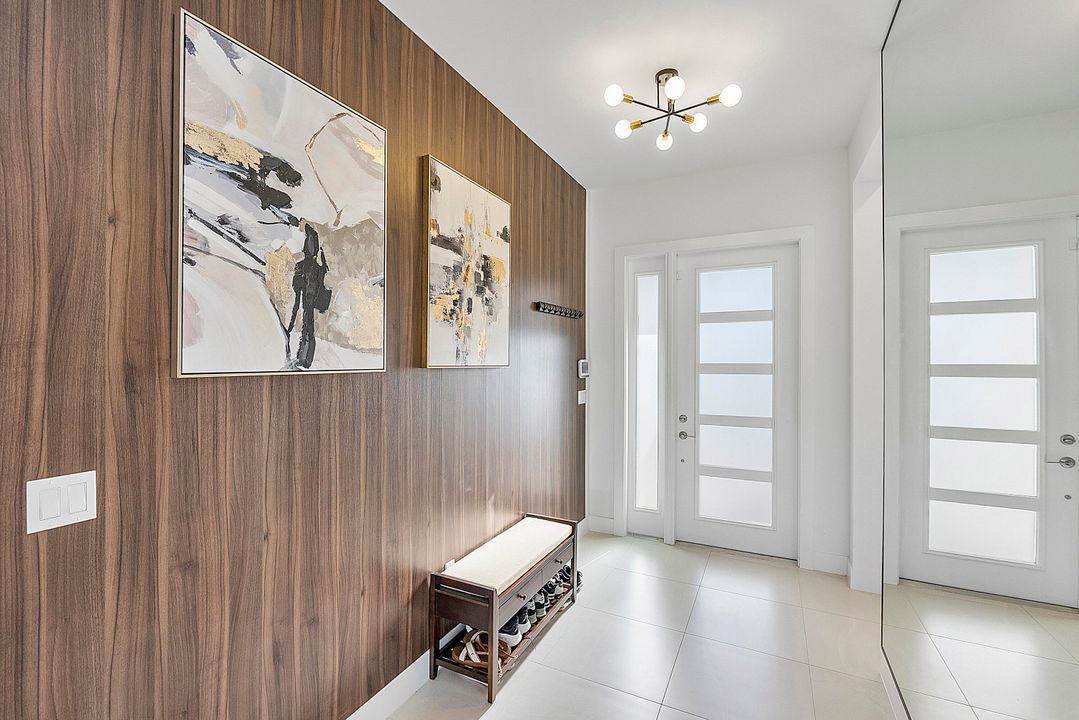 For Rent: $10,000 (5 beds, 7 baths, 4605 Square Feet)