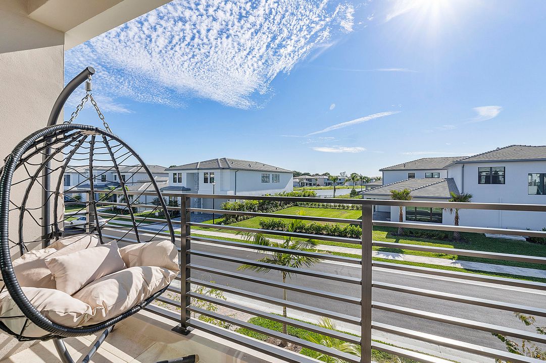 For Rent: $10,000 (5 beds, 7 baths, 4605 Square Feet)