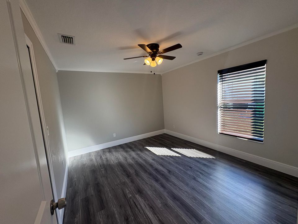 For Rent: $2,800 (4 beds, 2 baths, 2234 Square Feet)