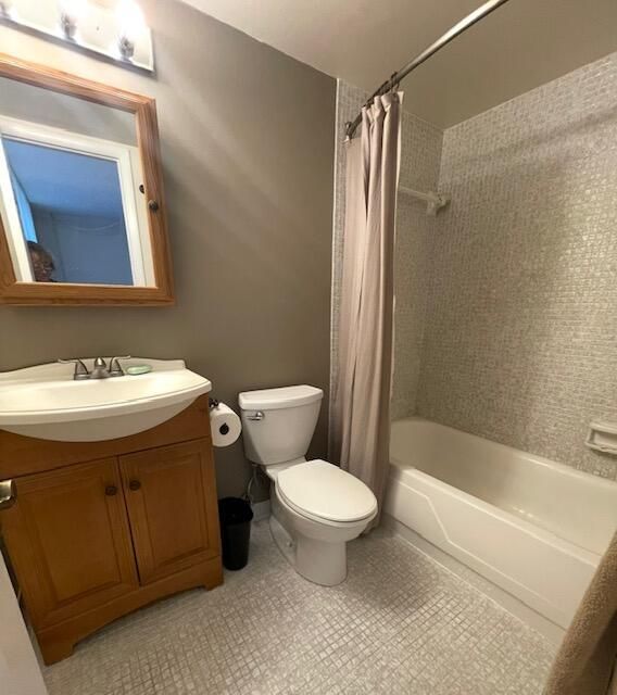 В аренду: $2,825 (1 спален, 1 ванн, 690 Квадратных фут)