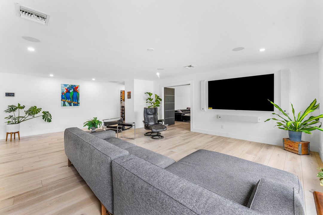 En Venta: $1,395,000 (4 camas, 3 baños, 2936 Pies cuadrados)