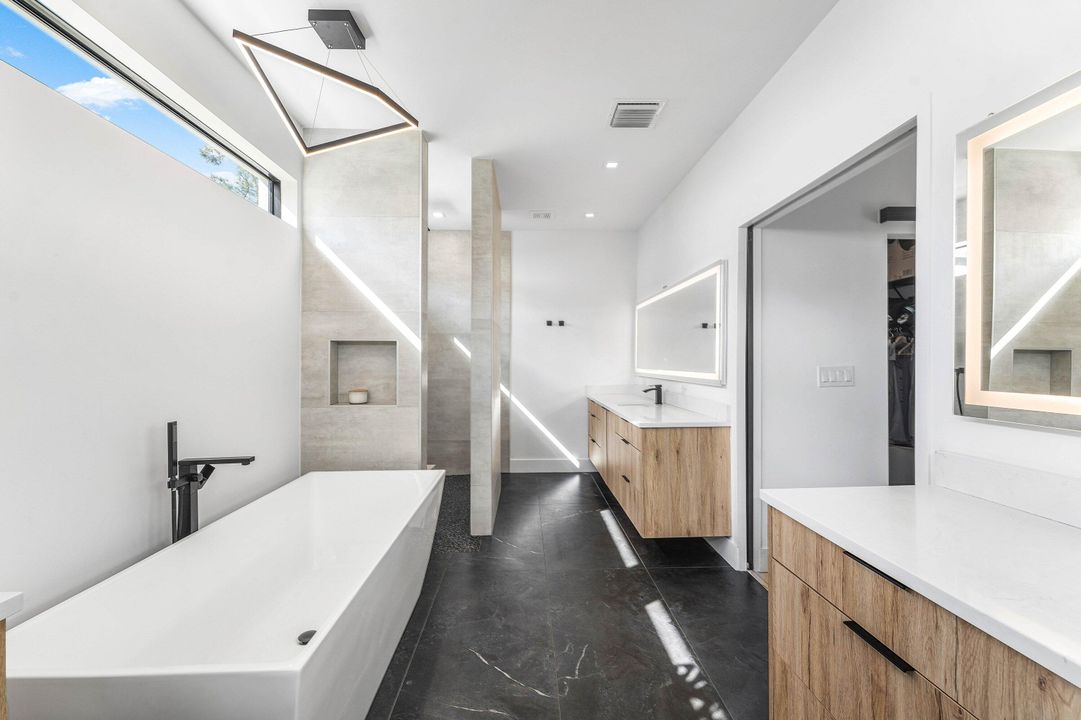 En Venta: $1,395,000 (4 camas, 3 baños, 2936 Pies cuadrados)