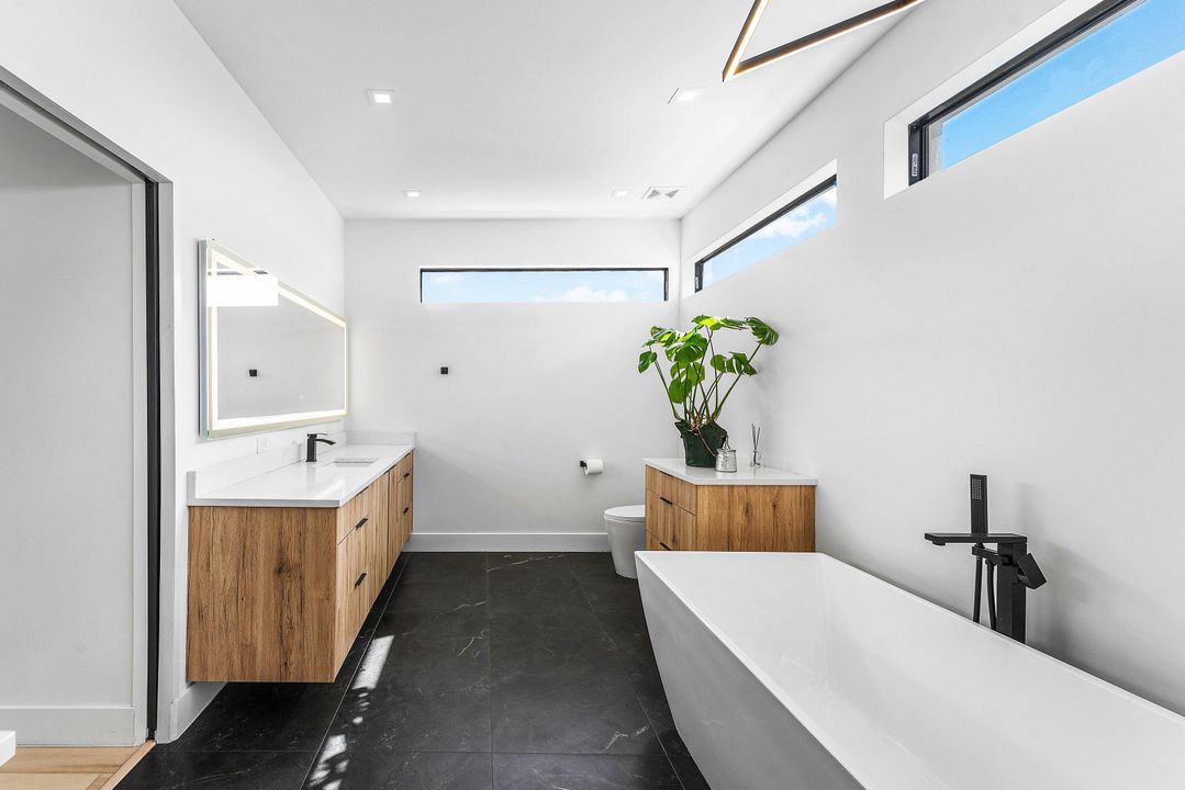 En Venta: $1,395,000 (4 camas, 3 baños, 2936 Pies cuadrados)