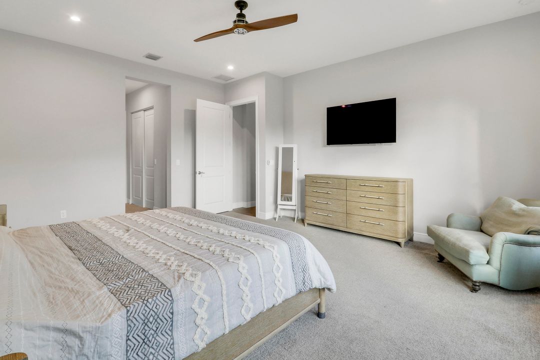 For Sale: $975,000 (4 beds, 3 baths, 3015 Square Feet)