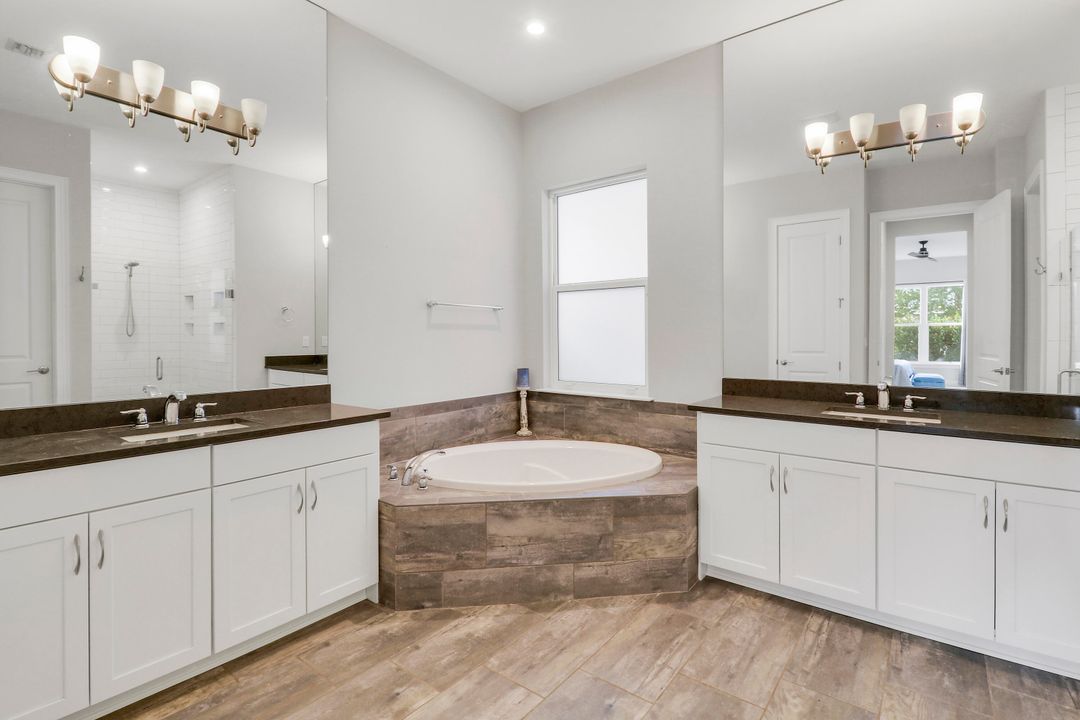 For Sale: $975,000 (4 beds, 3 baths, 3015 Square Feet)