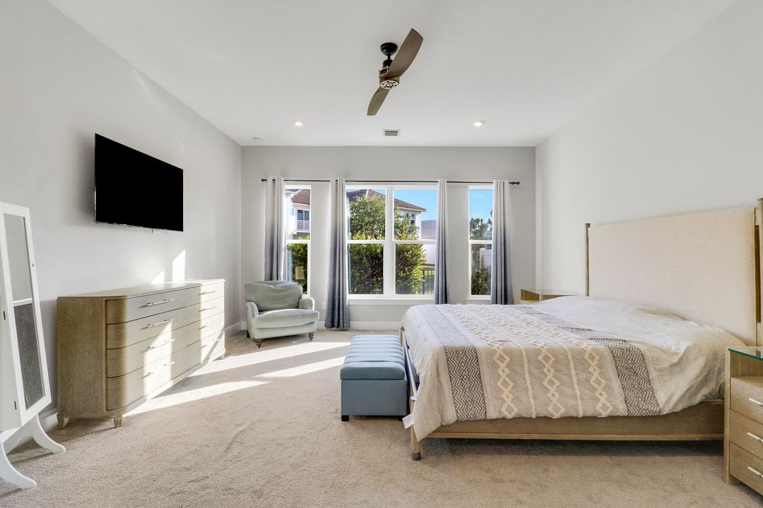 For Sale: $975,000 (4 beds, 3 baths, 3015 Square Feet)