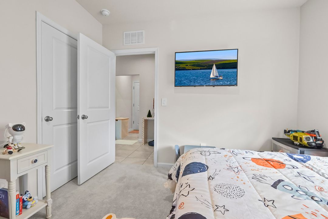 For Rent: $2,400 (3 beds, 2 baths, 1503 Square Feet)