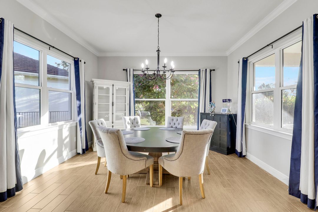 For Sale: $975,000 (4 beds, 3 baths, 3015 Square Feet)