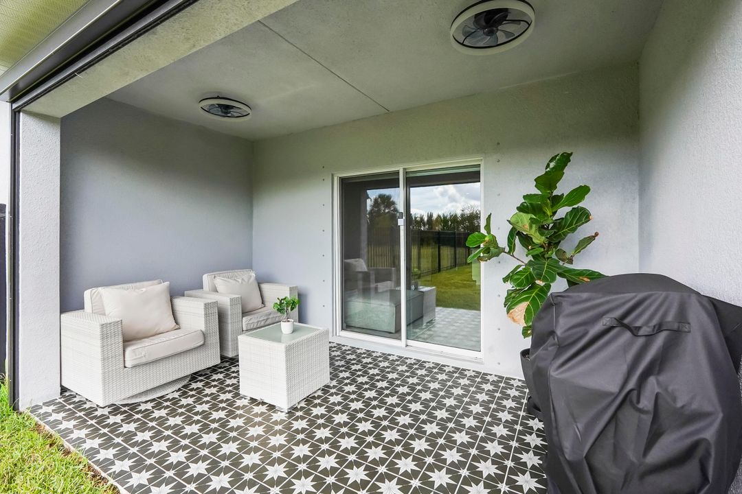 For Rent: $2,400 (3 beds, 2 baths, 1503 Square Feet)