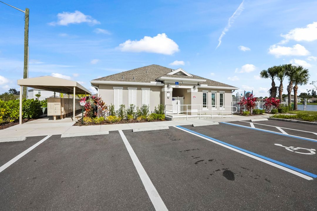 For Rent: $2,400 (3 beds, 2 baths, 1503 Square Feet)