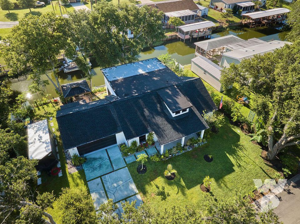 En Venta: $599,900 (4 camas, 2 baños, 1800 Pies cuadrados)