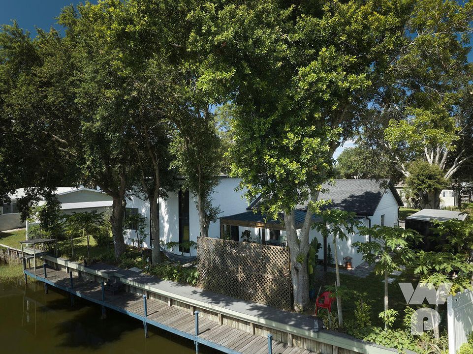 En Venta: $599,900 (4 camas, 2 baños, 1800 Pies cuadrados)